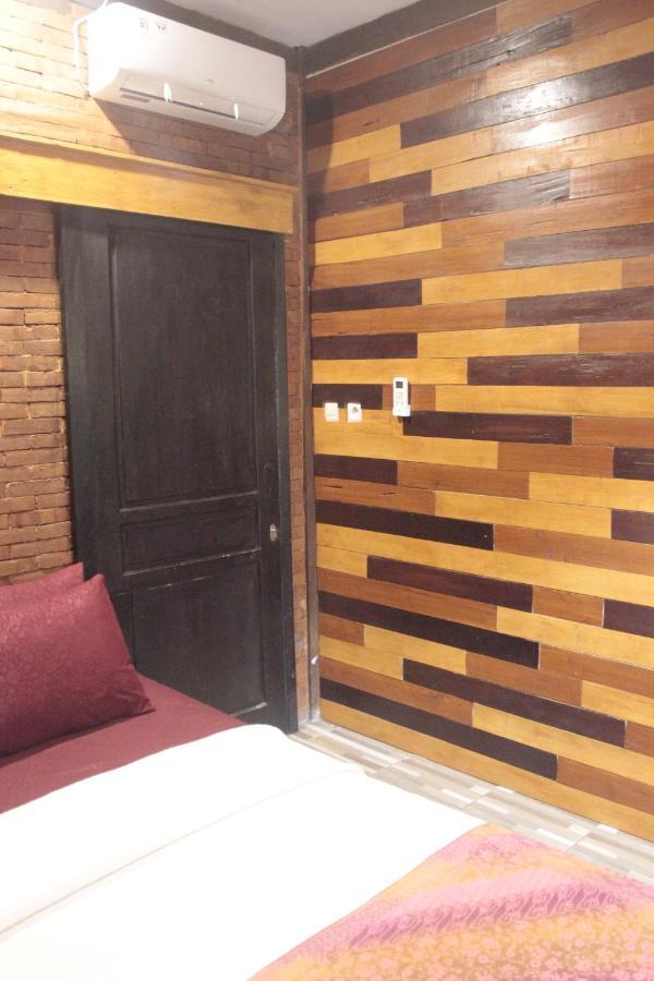 Appartement Grha Pawitra Trowulan Extérieur photo